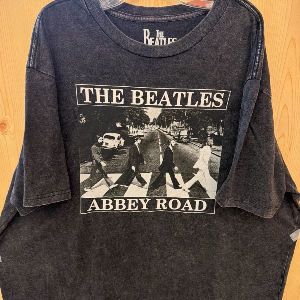 The Beatles 2024 Apple Corps 2XL Tee The Beatles Abbey Road SS  Dark Grey